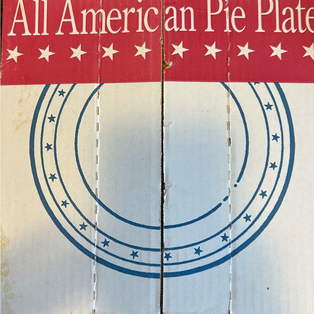 Longaberger All-American Blue and Cream Pie Plate🇺🇸Labor Day🇺🇸 - Picture 9 of 10